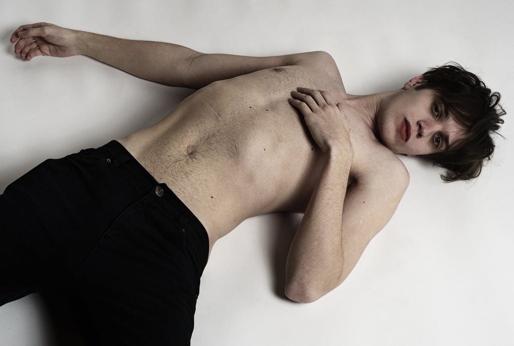 carlos tirado ojos abiertos