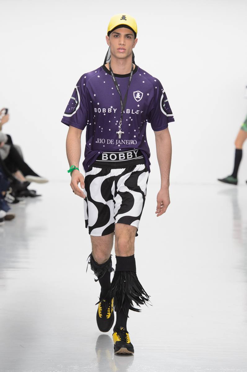 BOBBY ABLEY Fall/Winter 2016 BOBBY ABLEY Fall/Winter 2016 Vanity Teen 虚荣青年 Lifestyle & new faces magazine