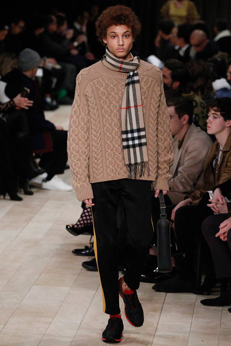 BURBERRY Fall/Winter 2016 BURBERRY Fall/Winter 2016 Vanity Teen 虚荣青年 Lifestyle & new faces magazine