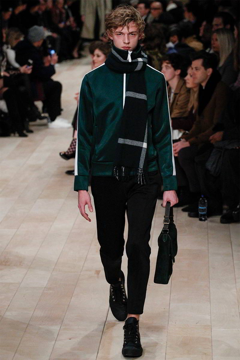 BURBERRY Fall/Winter 2016 BURBERRY Fall/Winter 2016 Vanity Teen 虚荣青年 Lifestyle & new faces magazine