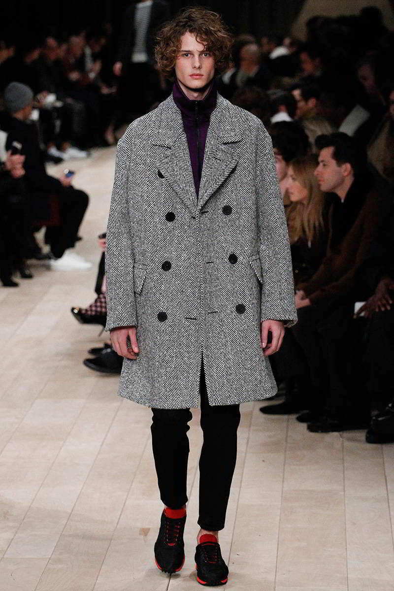 BURBERRY Fall/Winter 2016 BURBERRY Fall/Winter 2016 Vanity Teen 虚荣青年 Lifestyle & new faces magazine