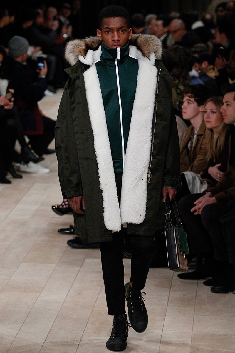 BURBERRY Fall/Winter 2016 BURBERRY Fall/Winter 2016 Vanity Teen 虚荣青年 Lifestyle & new faces magazine