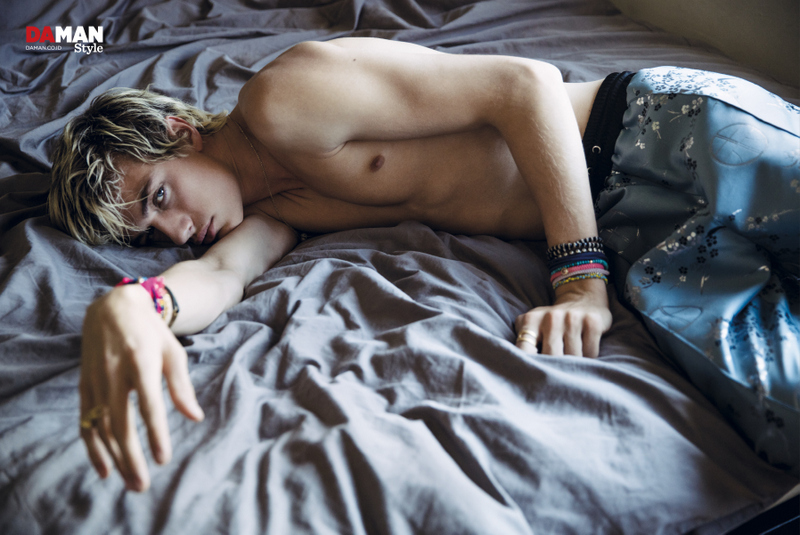 Pretty Shades Of Blue Lucky Blue Smith for Da Man Style SS16 (2)