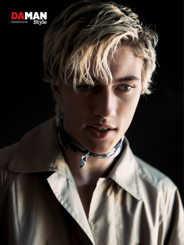 Pretty Shades Of Blue Lucky Blue Smith for Da Man Style SS16 (4)