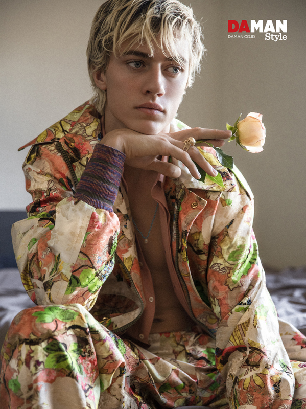 Pretty Shades Of Blue Lucky Blue Smith for Da Man Style SS16 (7)