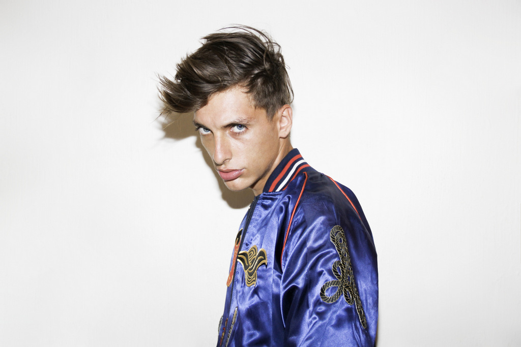 Christopher Duarte at MMRunway by Daniel Jáuregui Christopher Duarte at MMRunway by Daniel Jáuregui Vanity Teen 虚荣青年 Lifestyle & new faces magazine