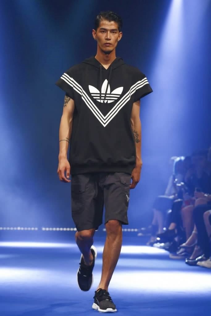 adidas-originals-white-mountaineering-spring-summer2017-paris-fashion-week-31