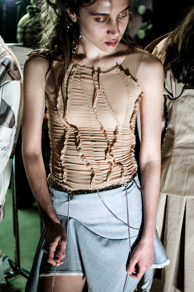 anne-sofie-madsen-ss17-pfw-by-benoit-auguste-10