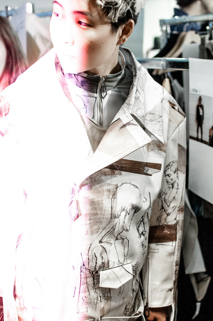 anne-sofie-madsen-ss17-pfw-by-benoit-auguste-2