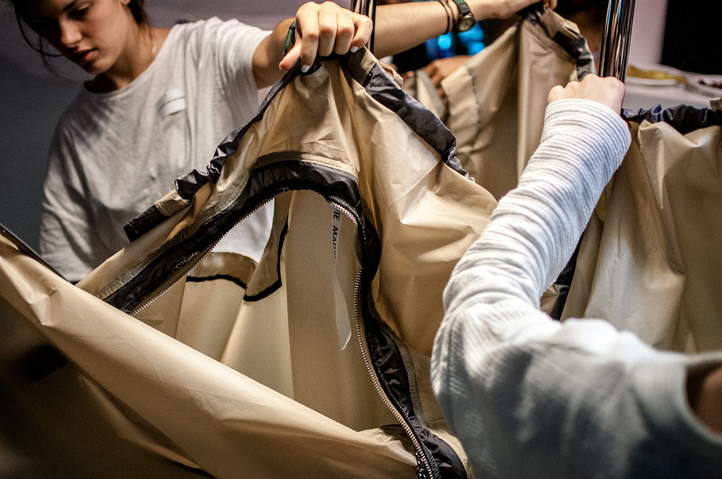 anne-sofie-madsen-ss17-pfw-by-benoit-auguste-3