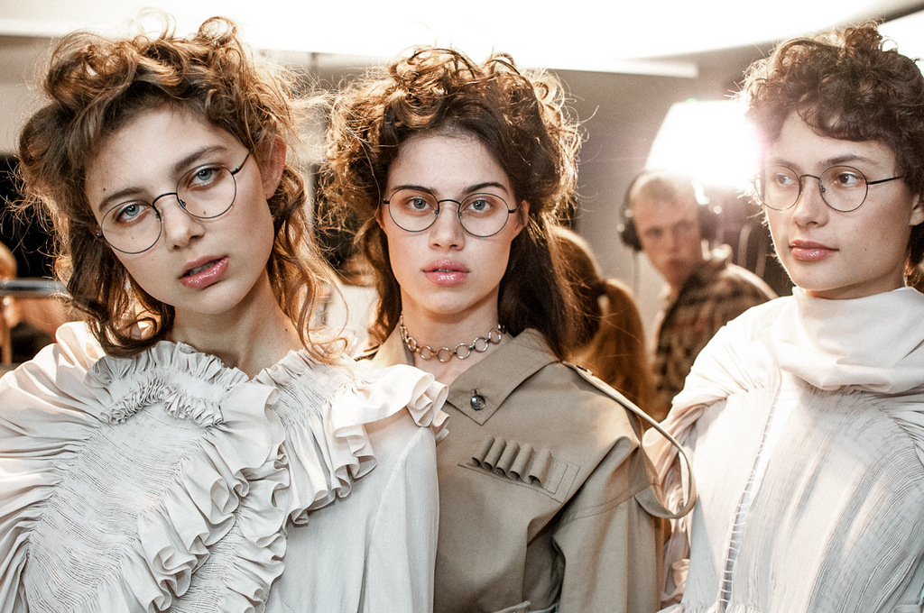 anne-sofie-madsen-ss17-pfw-by-benoit-auguste-6