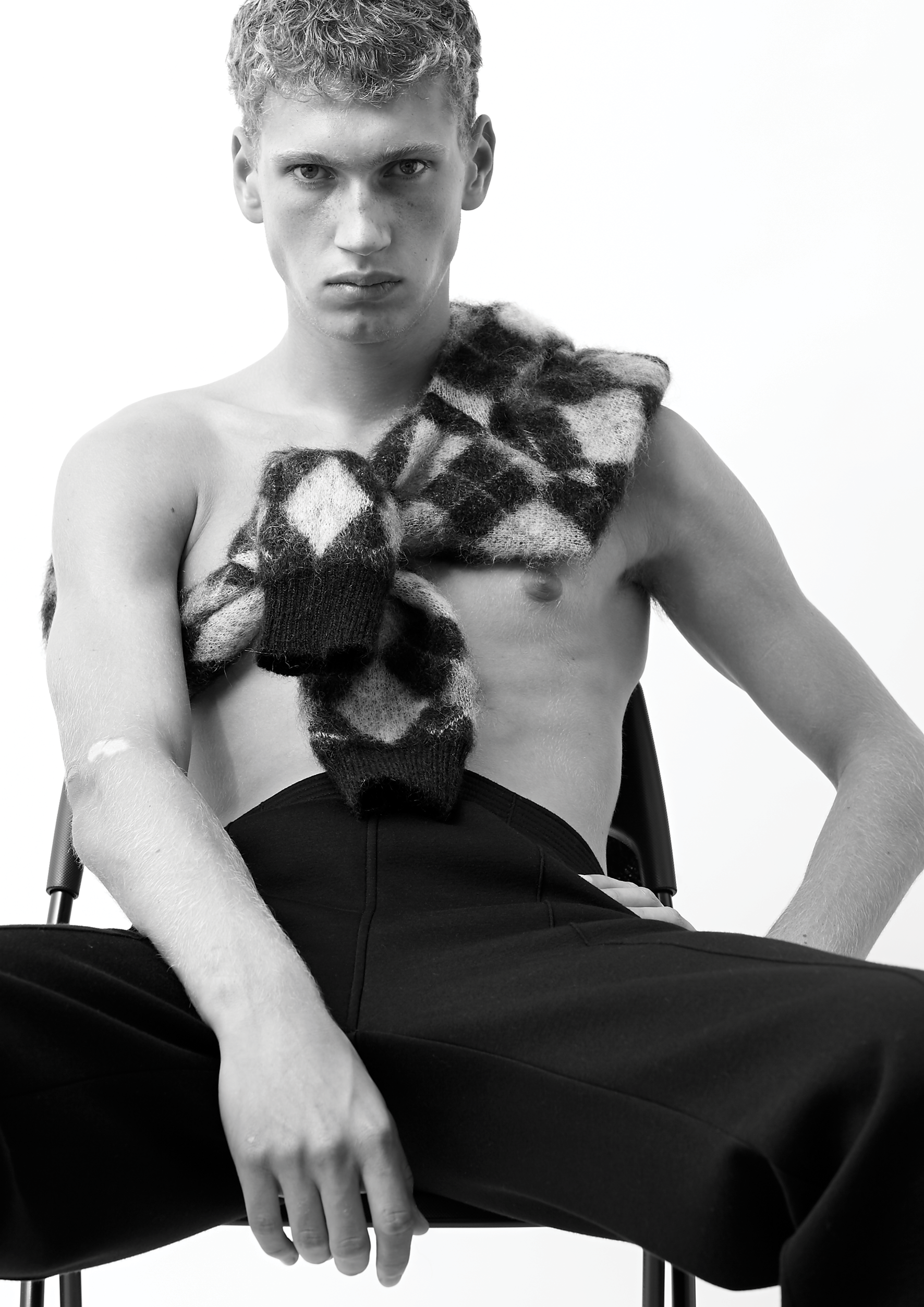 VT#9: 01-49-96-56-62 by Ignazio VT#9: 01-49-96-56-62 by Ignazio Vanity Teen 虚荣青年 Lifestyle & new faces magazine