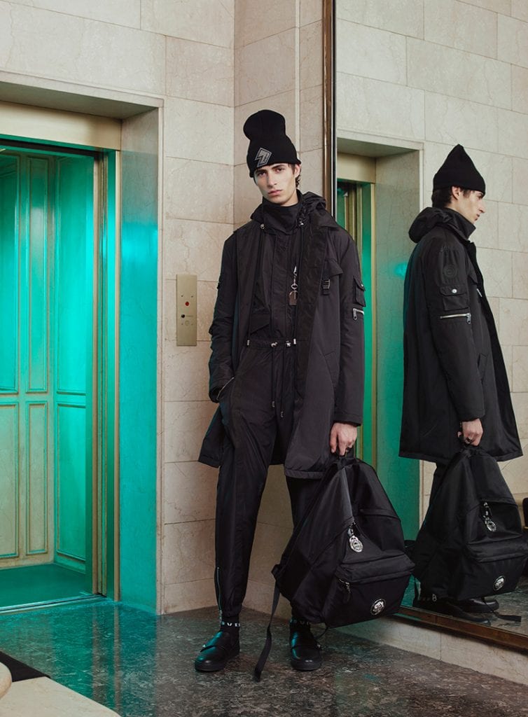 Versus VERSACE Pre Fall 2017 Versus VERSACE Pre Fall 2017 Vanity Teen 虚荣青年 Lifestyle & new faces magazine