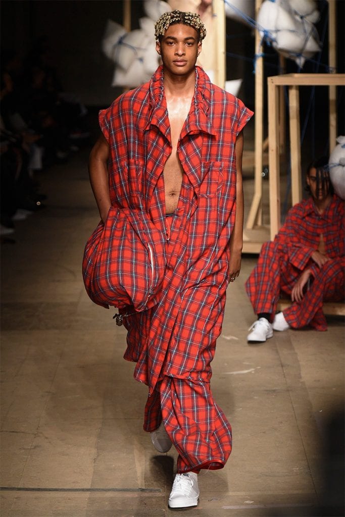 Charles Jeffrey LOVERBOY Charles Jeffrey LOVERBOY Vanity Teen 虚荣青年 Lifestyle & new faces magazine