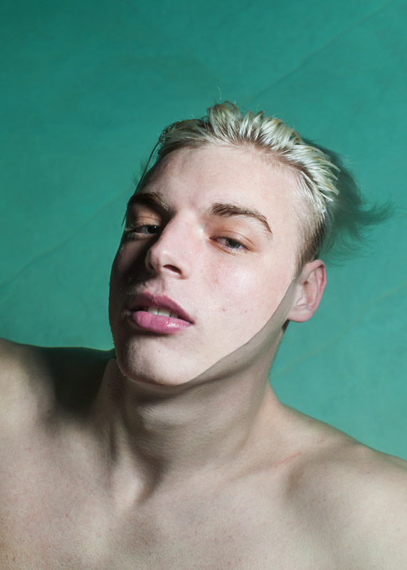 Luis and Jeremy by Arnau Solé Luis and Jeremy by Arnau Solé Vanity Teen 虚荣青年 Lifestyle & new faces magazine