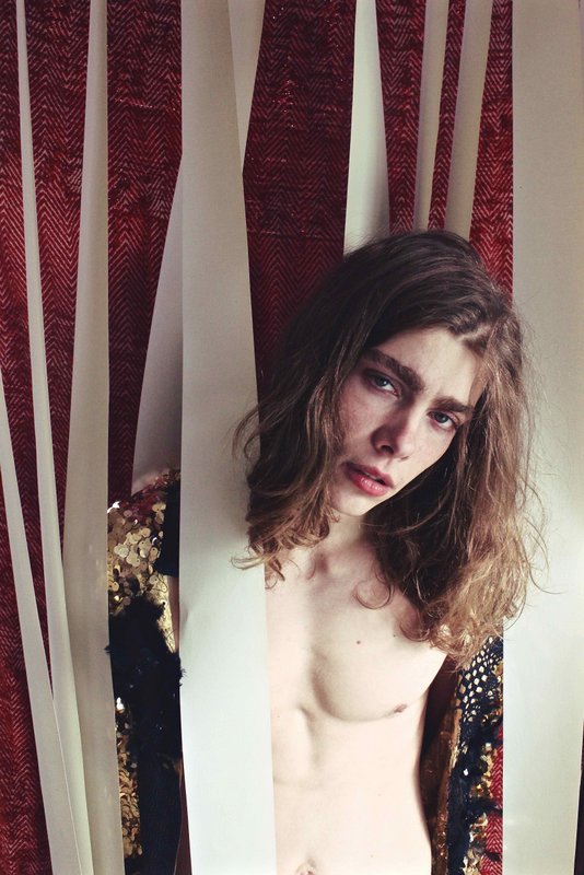 Claudius Ehrmann by Clara Delaporte Claudius Ehrmann by Clara Delaporte Vanity Teen 虚荣青年 Lifestyle & new faces magazine