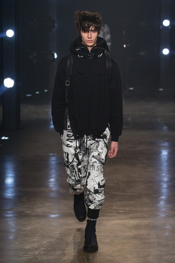 Versus Versace F/W 2017 Versus Versace F/W 2017 Vanity Teen 虚荣青年 Lifestyle & new faces magazine