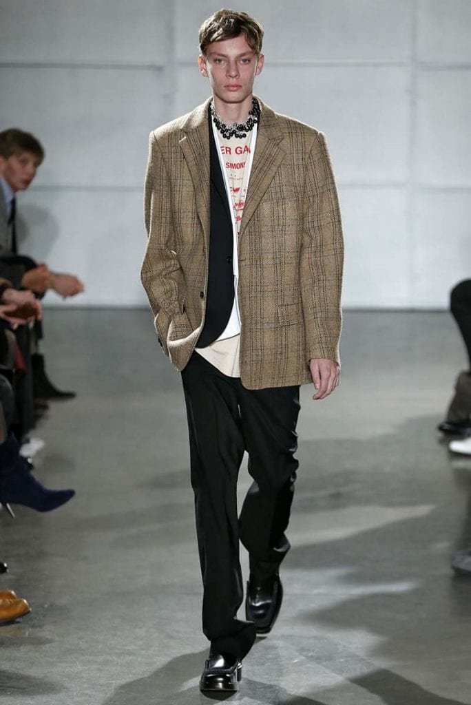 Raf Simons F/W 2017 Raf Simons F/W 2017 Vanity Teen 虚荣青年 Lifestyle & new faces magazine