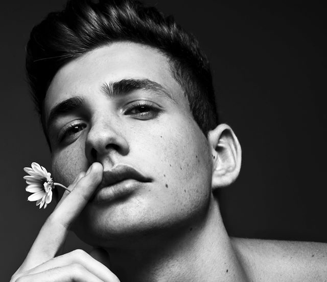 NEW FACES Piero Copani NEW FACES Piero Copani Vanity Teen 虚荣青年 Lifestyle & new faces magazine