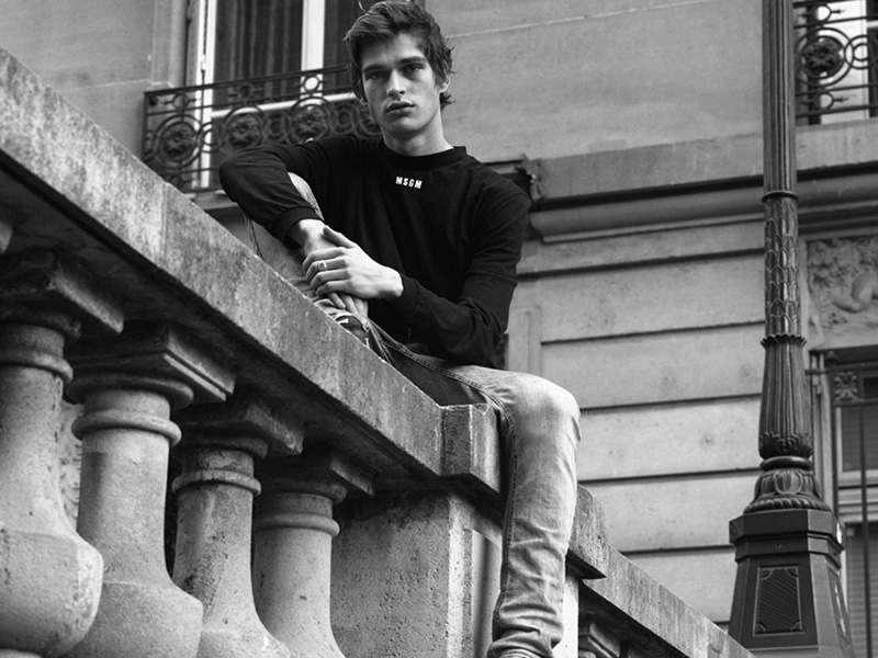 Etienne Robert By Arnau Solé Etienne Robert By Arnau Solé Vanity Teen 虚荣青年 Lifestyle & new faces magazine