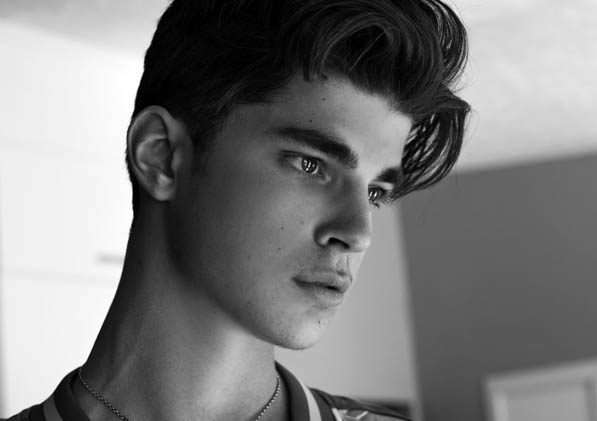 NEW FACES Joshua Honeycutt NEW FACES Joshua Honeycutt Vanity Teen 虚荣青年 Lifestyle & new faces magazine