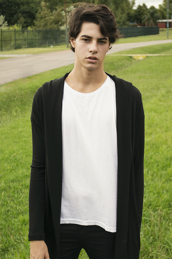 NEW FACES Lorenzo by Ari Mendes NEW FACES Lorenzo by Ari Mendes Vanity Teen 虚荣青年 Lifestyle & new faces magazine