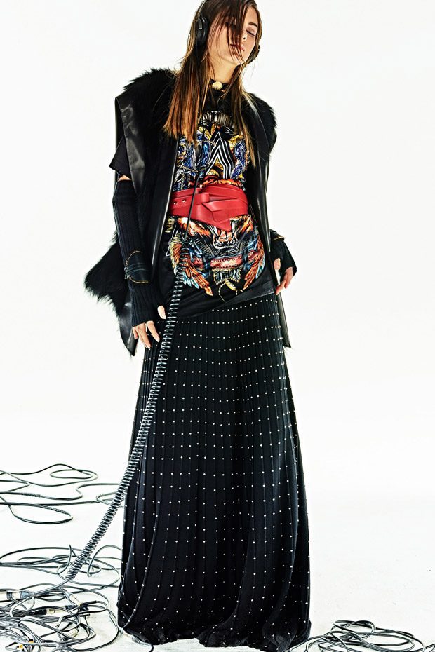 Balmain Pre-Fall 2017 Balmain Pre-Fall 2017 Vanity Teen 虚荣青年 Lifestyle & new faces magazine