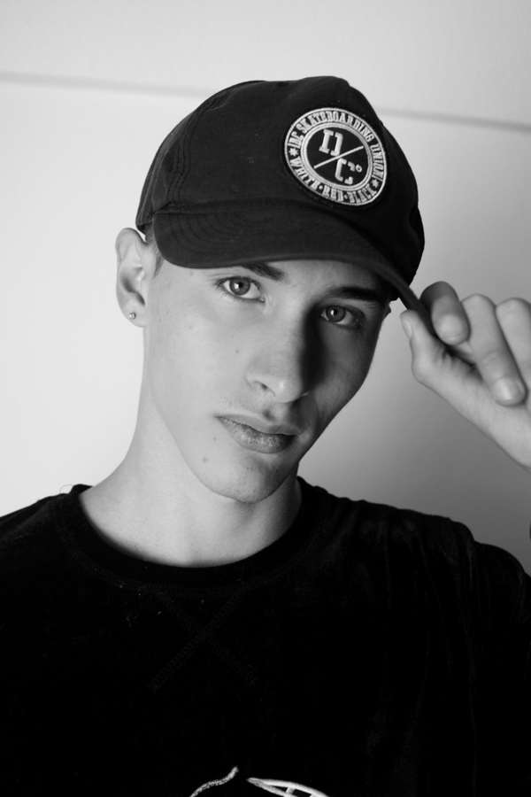 NEW FACES Agustin by Santiago Solla NEW FACES Agustin by Santiago Solla Vanity Teen 虚荣青年 Lifestyle & new faces magazine