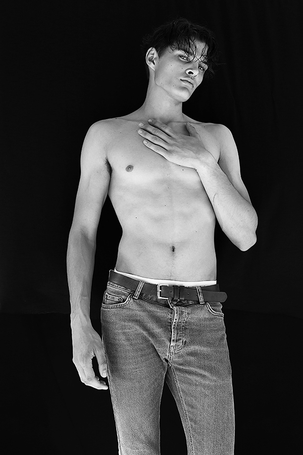 Balcony Stories by Migle Golubickaite Vanity Teen 虚荣青年 Lifestyle & new faces magazine Balcony Stories by Migle Golubickaite Balcony Stories by Migle Golubickaite Vanity Teen 虚荣青年 Lifestyle & new faces magazine