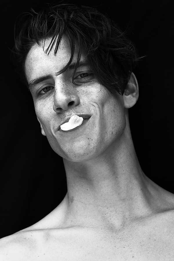 Balcony Stories by Migle Golubickaite Vanity Teen 虚荣青年 Lifestyle & new faces magazine Balcony Stories by Migle Golubickaite Balcony Stories by Migle Golubickaite Vanity Teen 虚荣青年 Lifestyle & new faces magazine