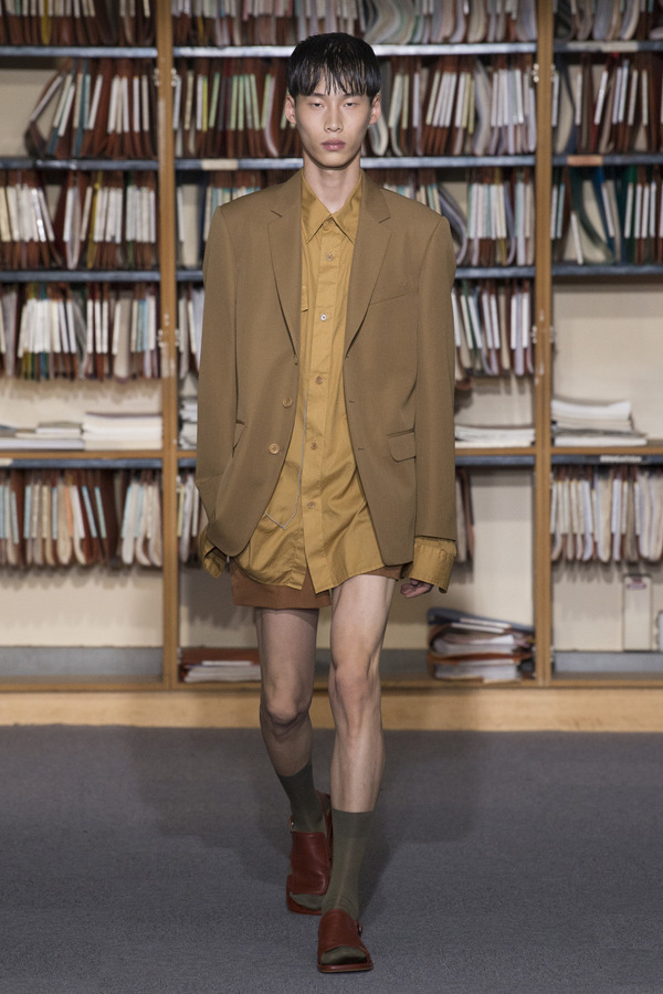 Dries Van Noten S/S 2018 Dries Van Noten S/S 2018 Vanity Teen 虚荣青年 Lifestyle & new faces magazine