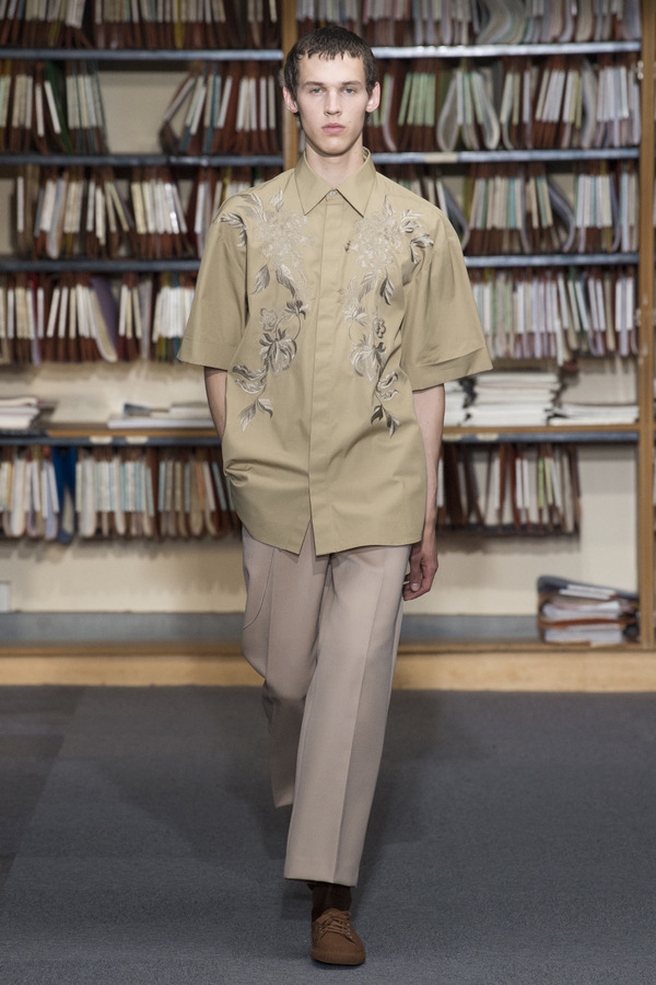 Dries Van Noten S/S 2018 Dries Van Noten S/S 2018 Vanity Teen 虚荣青年 Lifestyle & new faces magazine