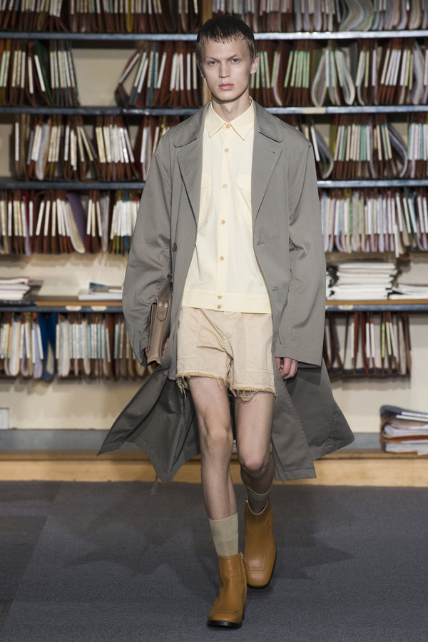 Dries Van Noten S/S 2018 Dries Van Noten S/S 2018 Vanity Teen 虚荣青年 Lifestyle & new faces magazine