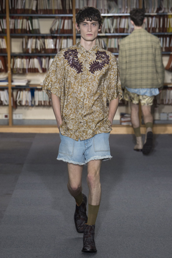 Dries Van Noten S/S 2018 Dries Van Noten S/S 2018 Vanity Teen 虚荣青年 Lifestyle & new faces magazine