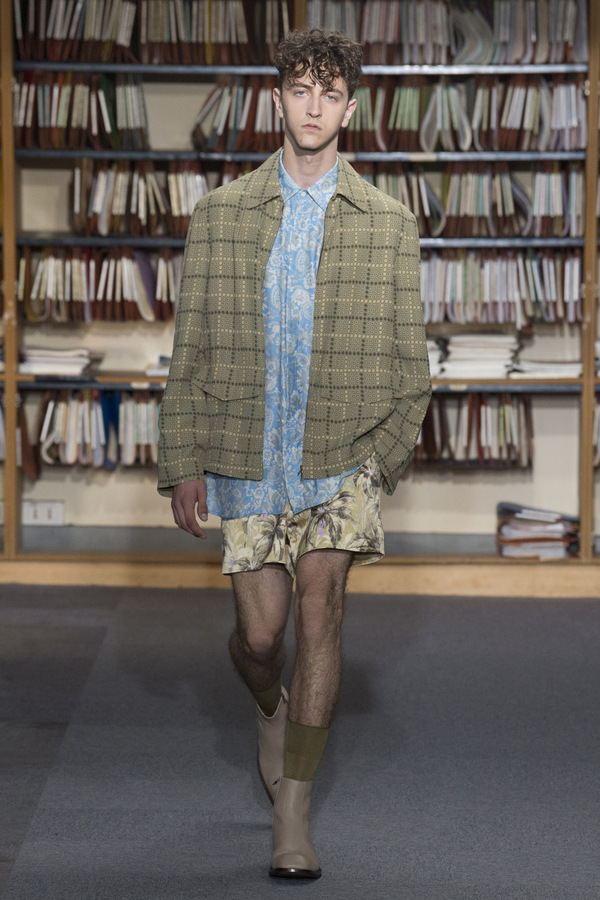 Dries Van Noten S/S 2018 Dries Van Noten S/S 2018 Vanity Teen 虚荣青年 Lifestyle & new faces magazine