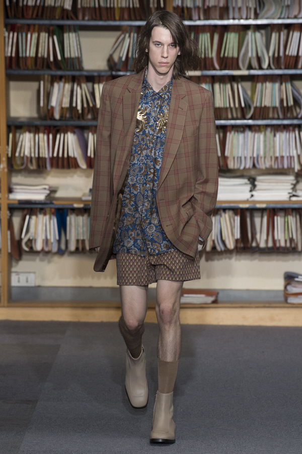 Dries Van Noten S/S 2018 Dries Van Noten S/S 2018 Vanity Teen 虚荣青年 Lifestyle & new faces magazine