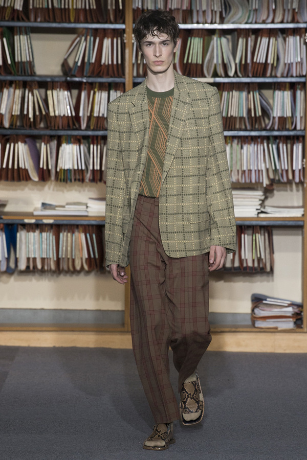 Dries Van Noten S/S 2018 Dries Van Noten S/S 2018 Vanity Teen 虚荣青年 Lifestyle & new faces magazine