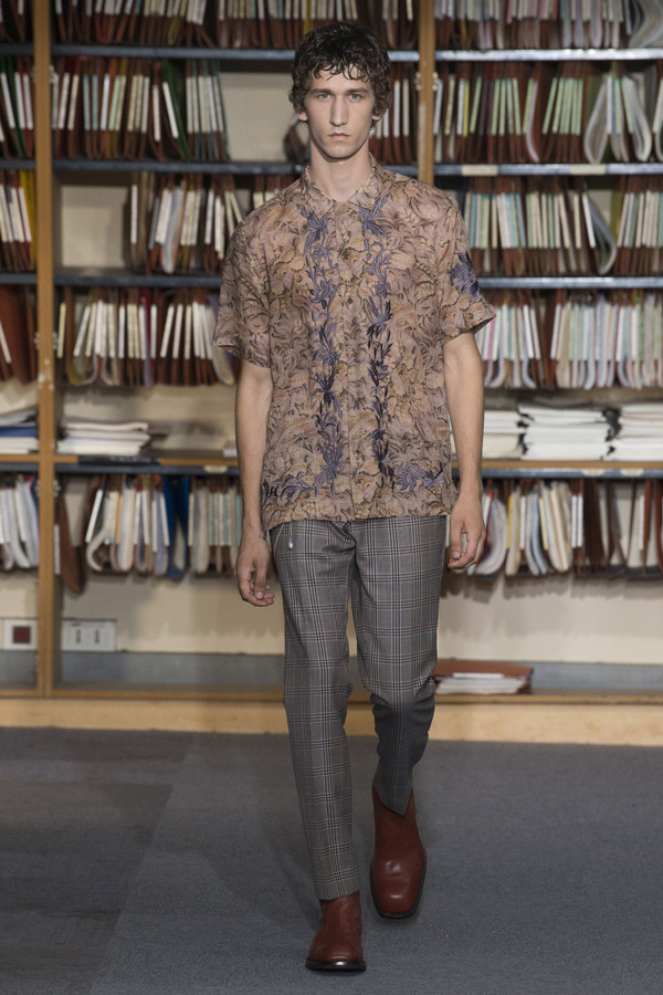 Dries Van Noten S/S 2018 Dries Van Noten S/S 2018 Vanity Teen 虚荣青年 Lifestyle & new faces magazine