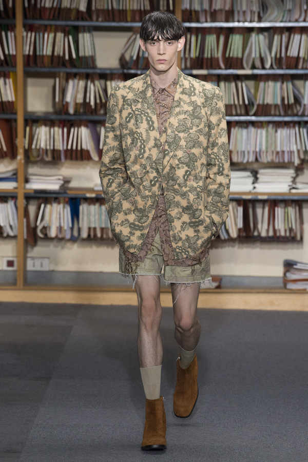 Dries Van Noten S/S 2018 Dries Van Noten S/S 2018 Vanity Teen 虚荣青年 Lifestyle & new faces magazine