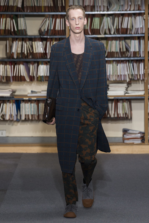 Dries Van Noten S/S 2018 Dries Van Noten S/S 2018 Vanity Teen 虚荣青年 Lifestyle & new faces magazine