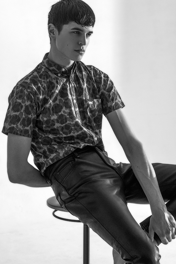 Enrico T. by Volker Eichenhofer Enrico T. by Volker Eichenhofer Vanity Teen 虚荣青年 Lifestyle & new faces magazine