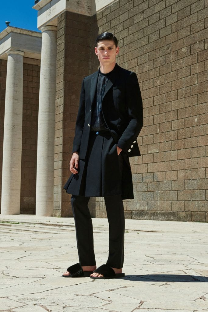 Givenchy Resort 2018 Givenchy Resort 2018 Vanity Teen 虚荣青年 Lifestyle & new faces magazine