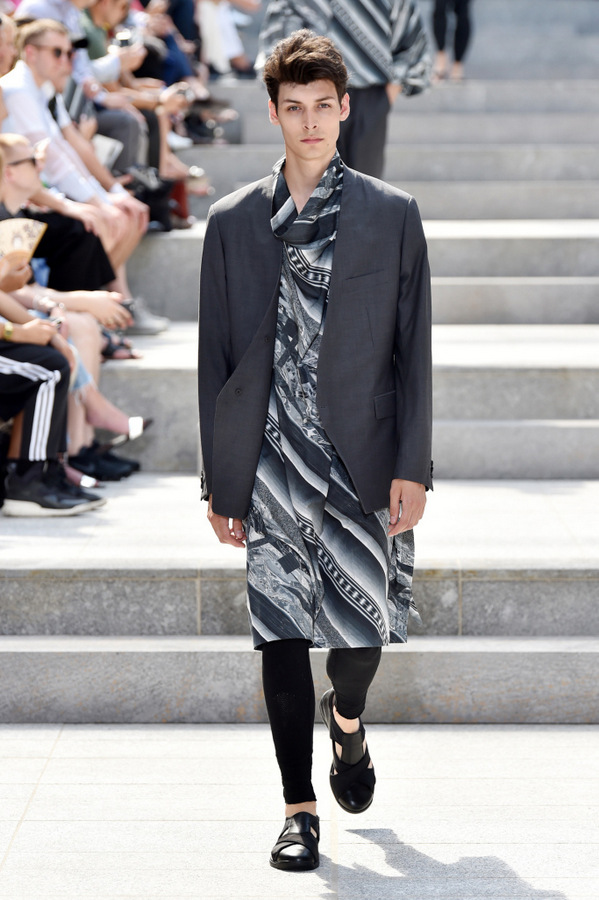 Issey Miyake S/S 2018 Issey Miyake S/S 2018 Vanity Teen 虚荣青年 Lifestyle & new faces magazine