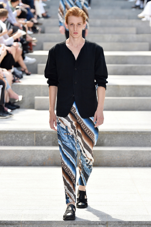 Issey Miyake S/S 2018 Issey Miyake S/S 2018 Vanity Teen 虚荣青年 Lifestyle & new faces magazine