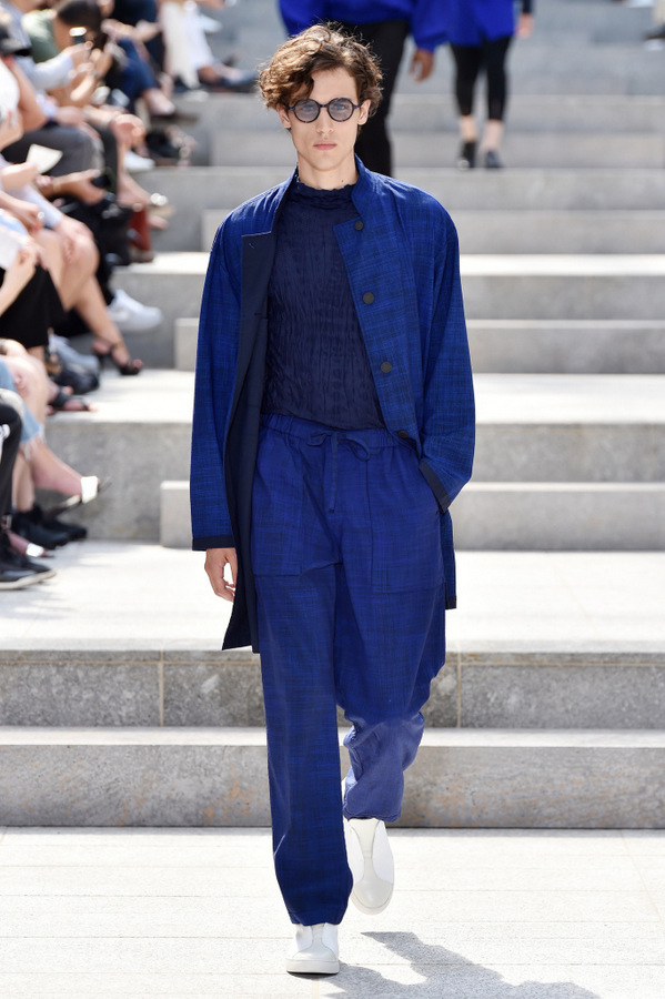 Issey Miyake S/S 2018 Issey Miyake S/S 2018 Vanity Teen 虚荣青年 Lifestyle & new faces magazine