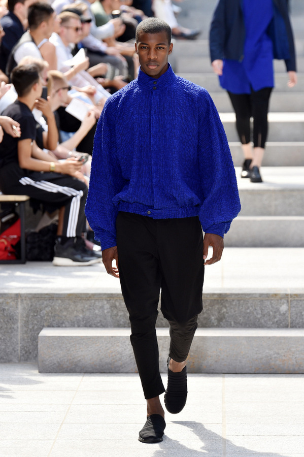 Issey Miyake S/S 2018 Issey Miyake S/S 2018 Vanity Teen 虚荣青年 Lifestyle & new faces magazine