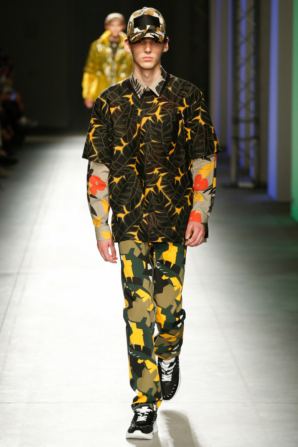 MSGM S/S 2018 MSGM S/S 2018 Vanity Teen 虚荣青年 Lifestyle & new faces magazine