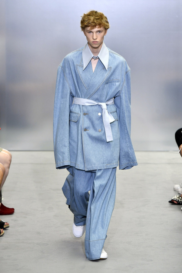 Sean Suen S/S 2018 Sean Suen S/S 2018 Vanity Teen 虚荣青年 Lifestyle & new faces magazine