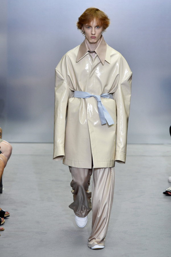 Sean Suen S/S 2018 Sean Suen S/S 2018 Vanity Teen 虚荣青年 Lifestyle & new faces magazine