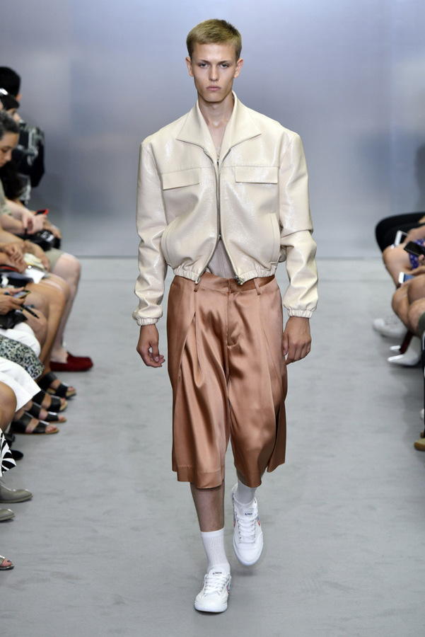 Sean Suen S/S 2018 Sean Suen S/S 2018 Vanity Teen 虚荣青年 Lifestyle & new faces magazine